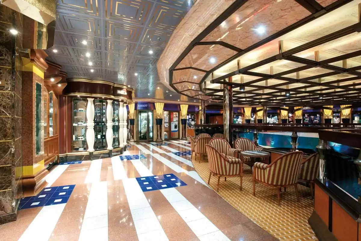 am Carnival Valor :  cabine 23