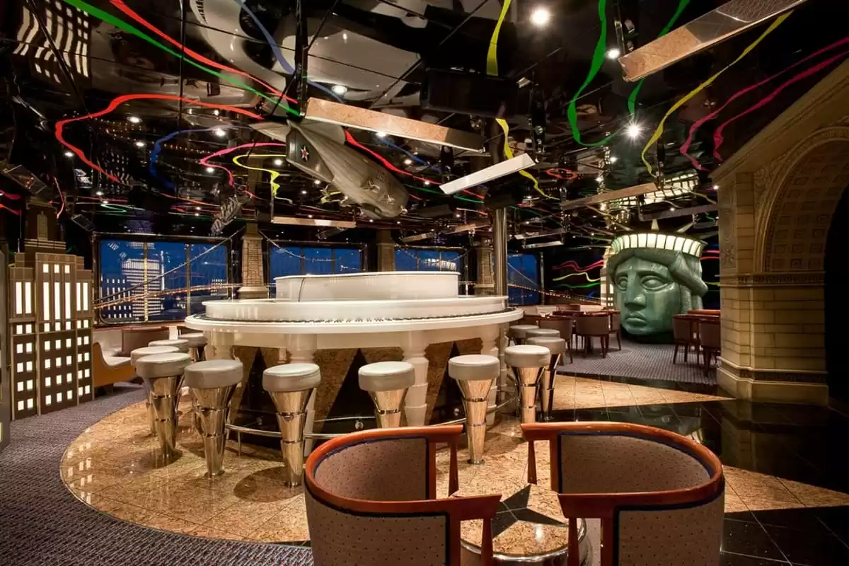 am Carnival Elation :  cabine 8