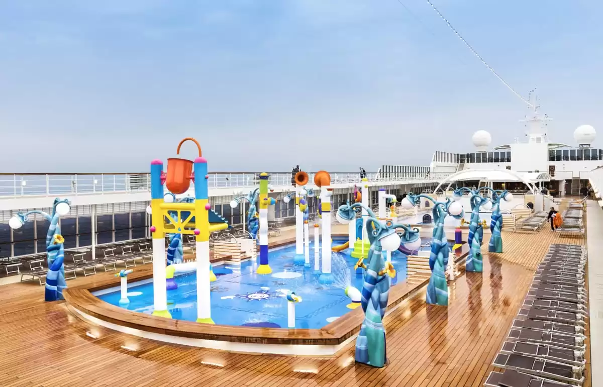 am MSC Armonia :  cabine 80