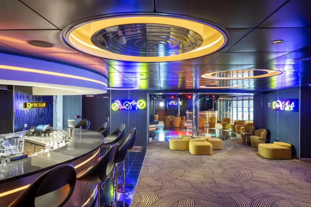 am  :  cabine 23