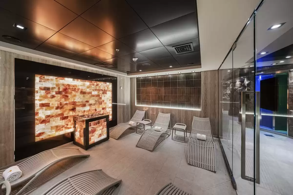 am  :  cabine 83
