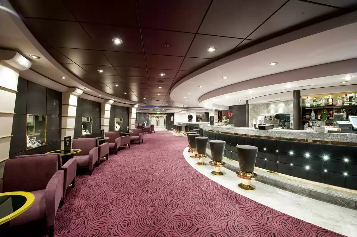 am  :  cabine 18