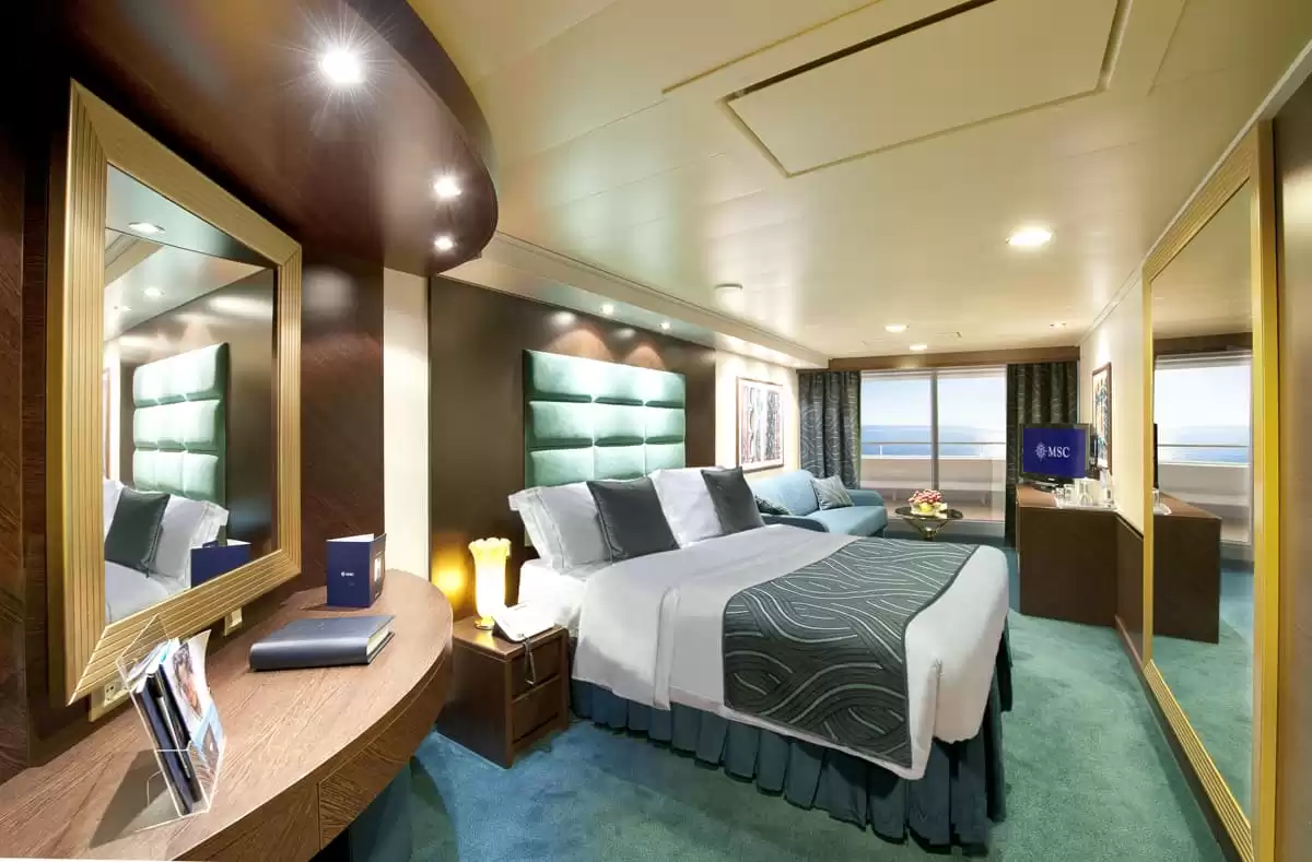 am MSC Splendida :   5