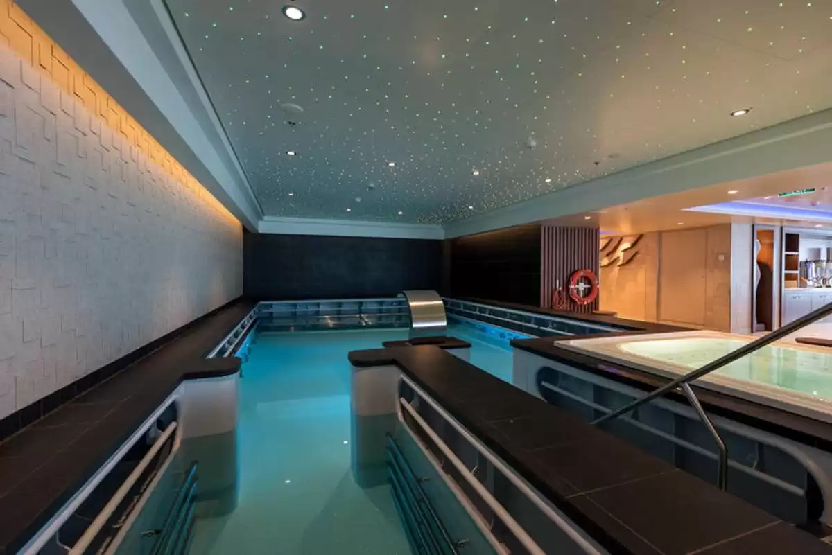 am Norwegian Encore :  cabine 86
