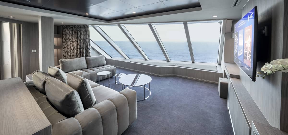 5- DER MSC YACHT CLUB <br> PRESTIGETRÄCHTIGE SUITEN UND ABSOLUTE ERHOLUNG