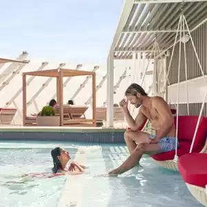 An wen richtet sich Celebrity Cruises?
