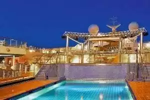 4 Pools (davon einer mit Schiebedach)