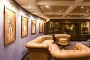 Zigarren- und Raucherlounge