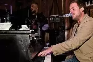 O'Sheehan's Neighbourhood Bar and Grill