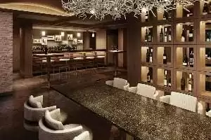 5 o'Clock Somewhere Bar