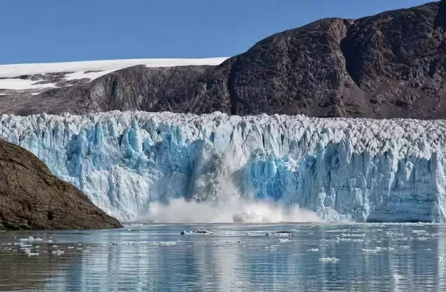 Am Eqi-Gletscher