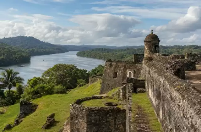Am Fort San Lorenzo