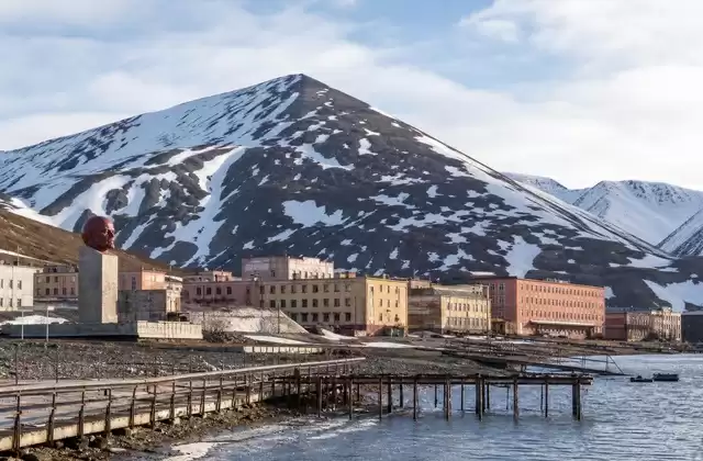 In Pyramiden oder Barentsburg