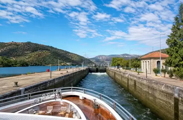Die großen Schleusen des Douro