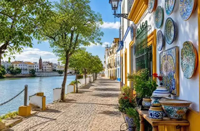 Triana und die Ufer des Flusses