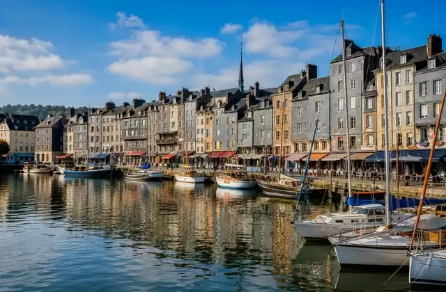 Honfleur und sein altes Hafenbecken