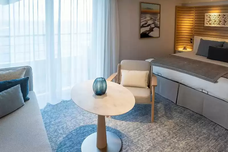 Privilege Suite Deck 5