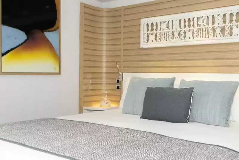 Deluxe Suite Deck 3