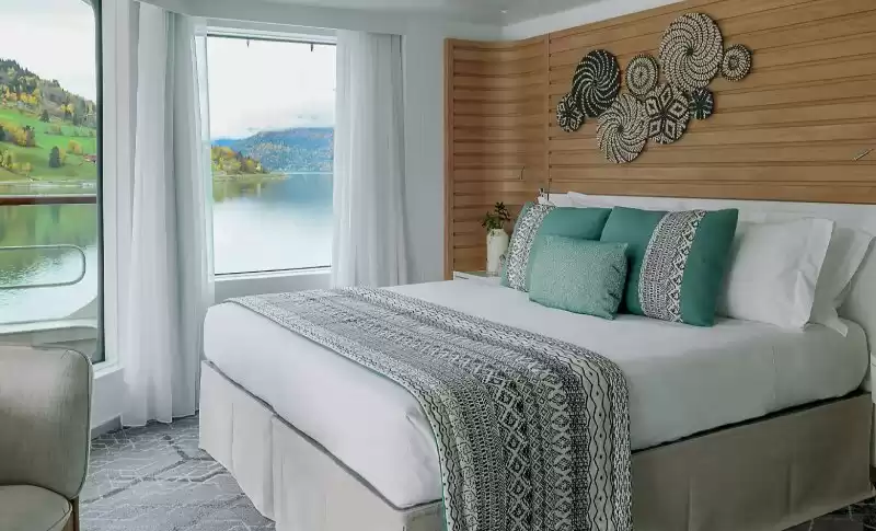 Grand Deluxe Suite Deck 6