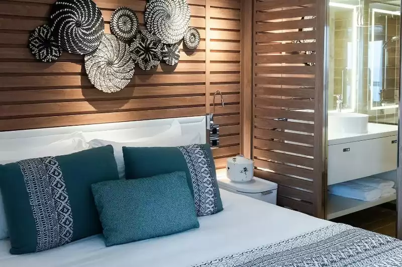 Deluxe Suite Deck 4
