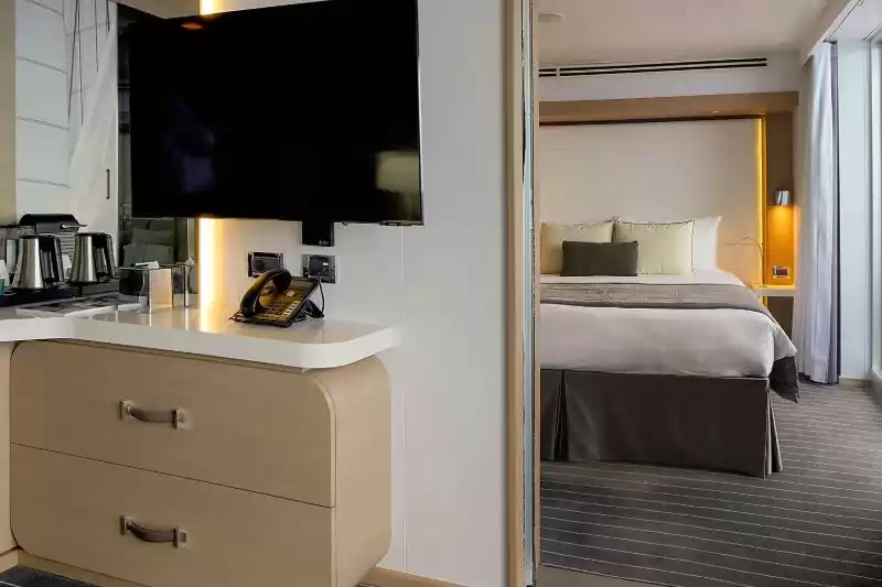 Prestige Suite Deck 5